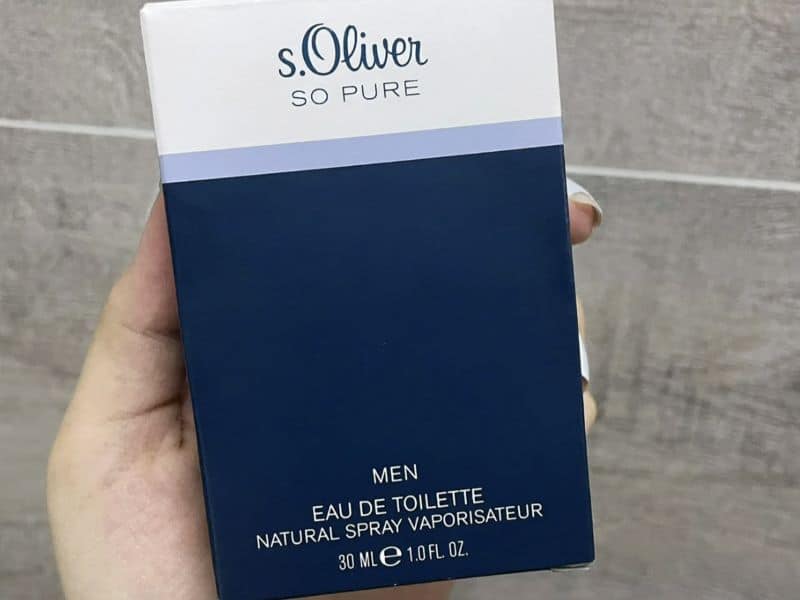 Can a Woman Wear Men's Cologne