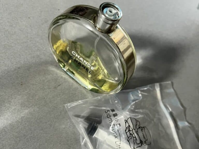 7-ways-to-get-perfume-out-of-bottle-with-broken-sprayer-explained