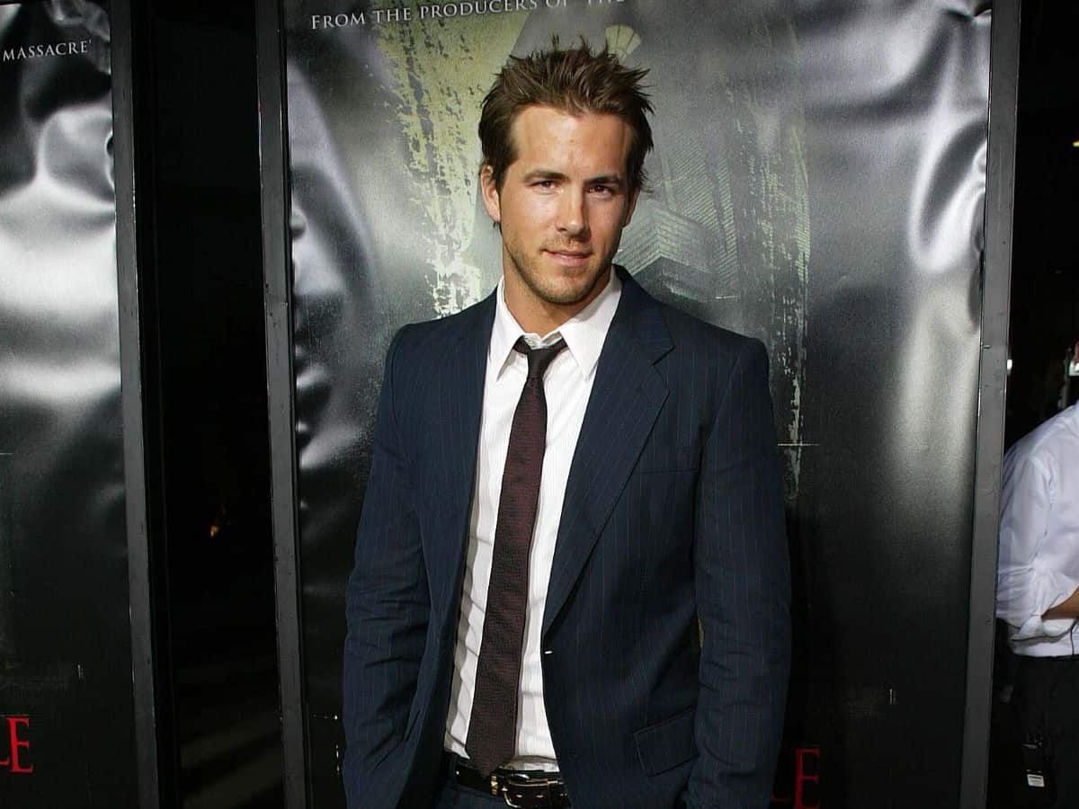 What Cologne Does Ryan Reynolds Wear